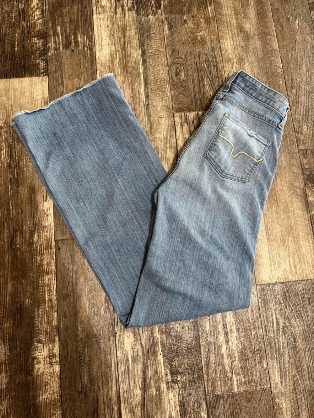 Kimes ranch Olivia light wash jeans size 8 inseam 36